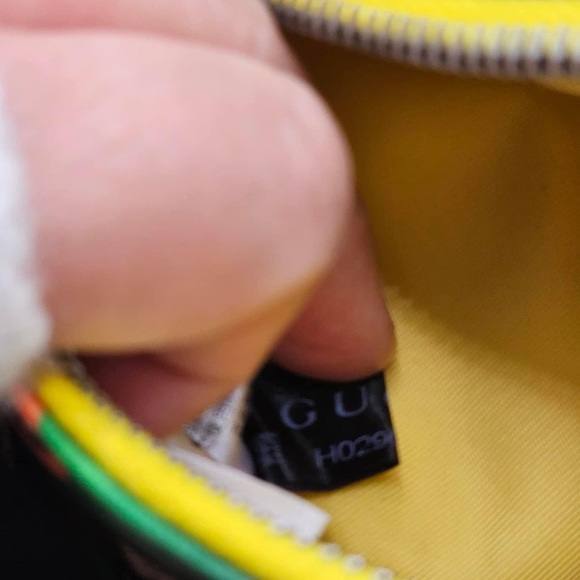 Gucci Mini Bag with Green and Yellow Accents - Picture 6 of 11